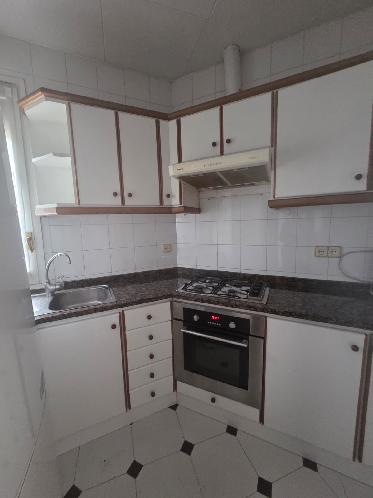 PISO EN VENTA RAJOLER